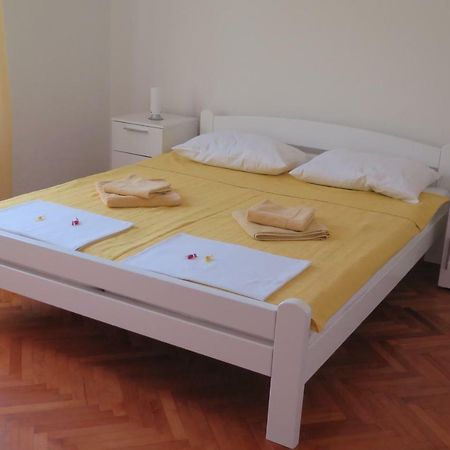 Lumbrela Apartments Starigrad Paklenica Eksteriør billede