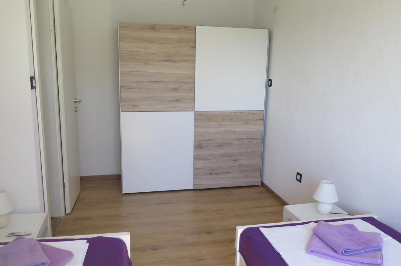 Lumbrela Apartments Starigrad Paklenica Eksteriør billede