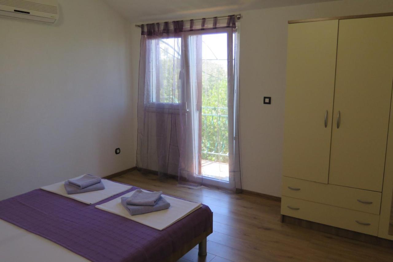 Lumbrela Apartments Starigrad Paklenica Eksteriør billede