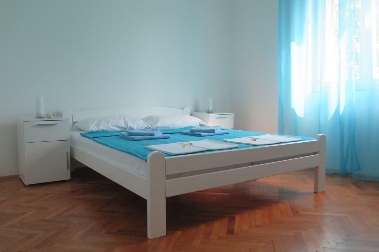 Lumbrela Apartments Starigrad Paklenica Eksteriør billede