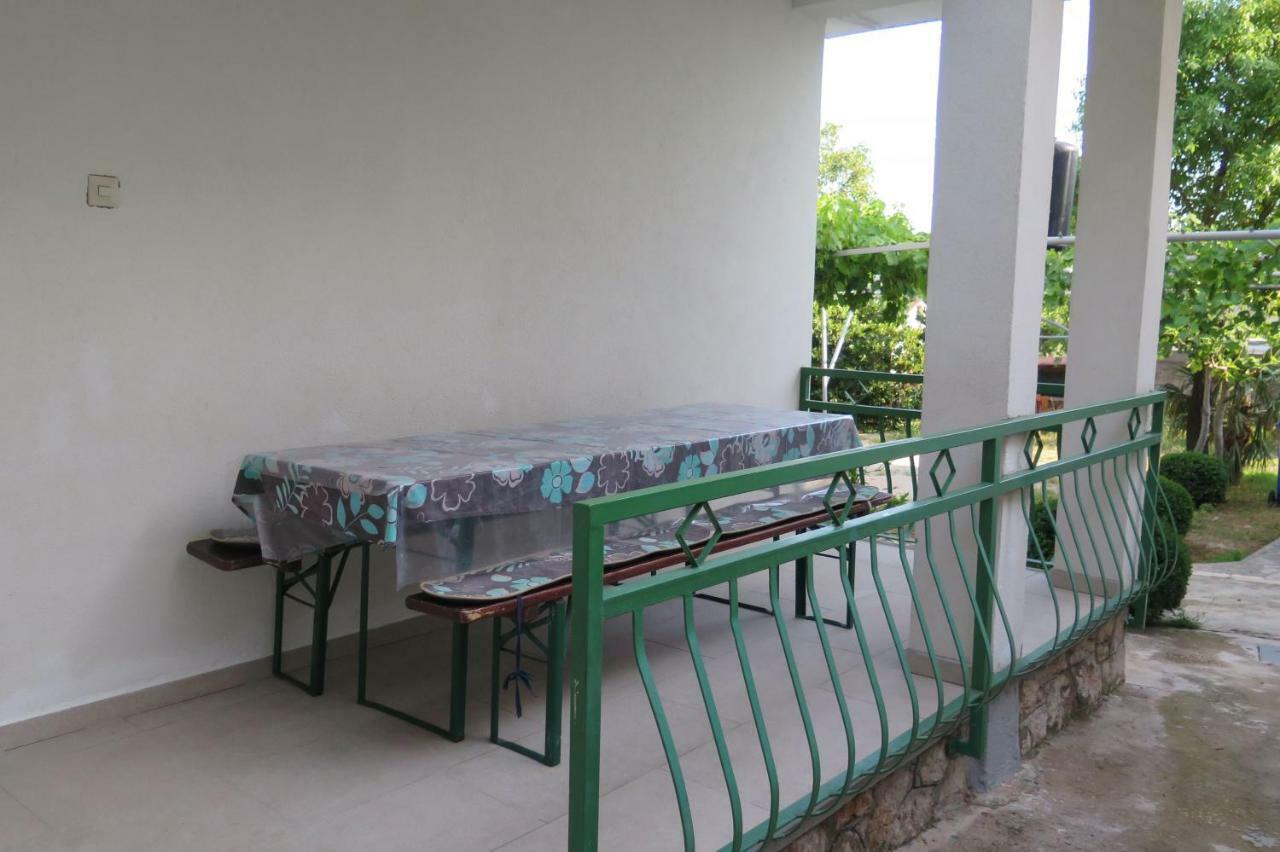 Lumbrela Apartments Starigrad Paklenica Eksteriør billede